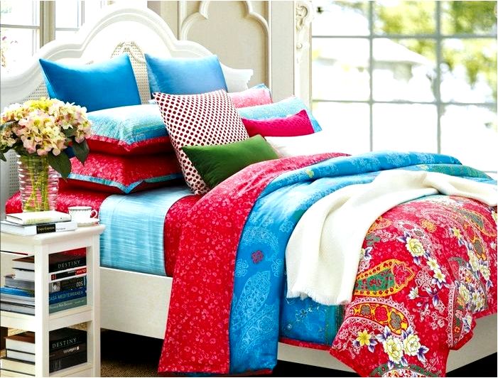 Текстиль для спальні - як вибрати ідеальне постільна білизна?