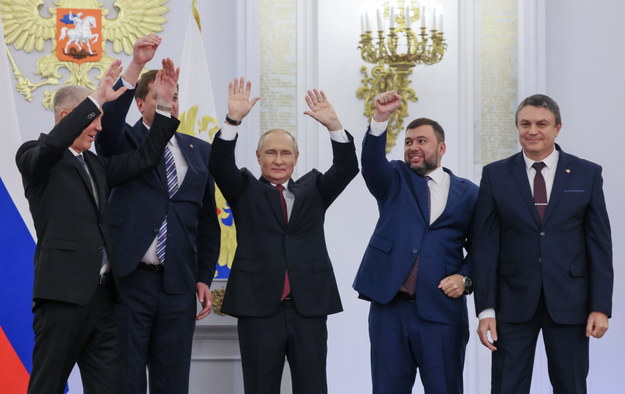 Путин объявил о присоединении украинских регионов. "Это то, чего хотят миллионы".