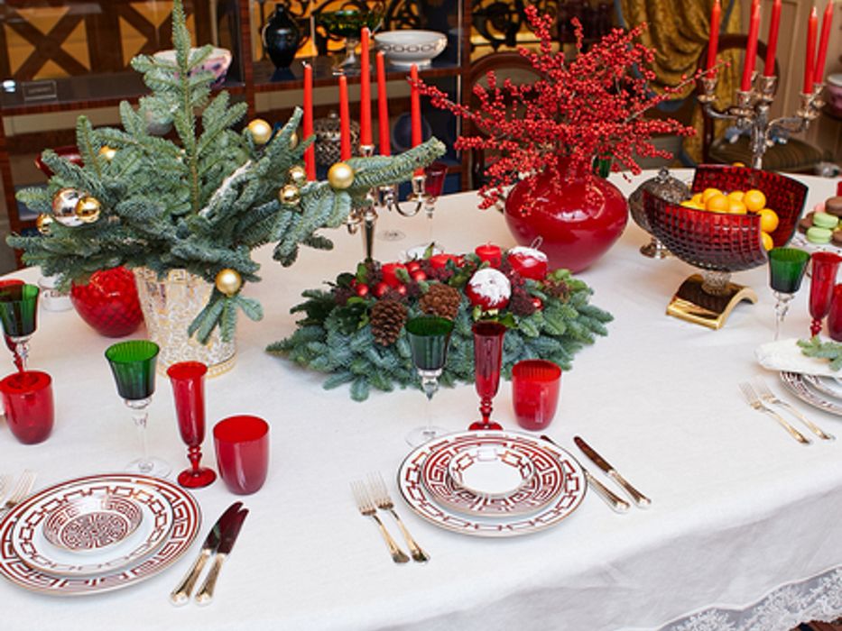 Праздничные и гламурные сервировки праздничного стола для новогодней ночи