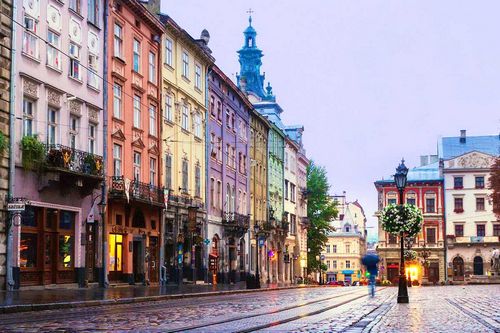 Перший портал Львова дослідив, чому туристи люблять повертатися у Львів