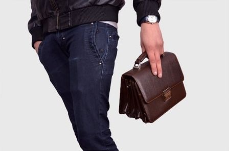 Мужские кожаные сумки, основные виды и характеристики